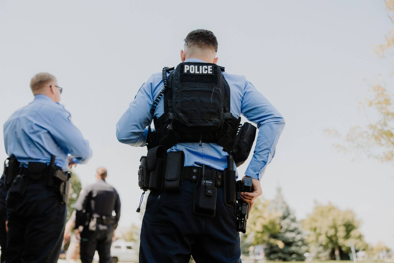 Police officer plate carrier vest