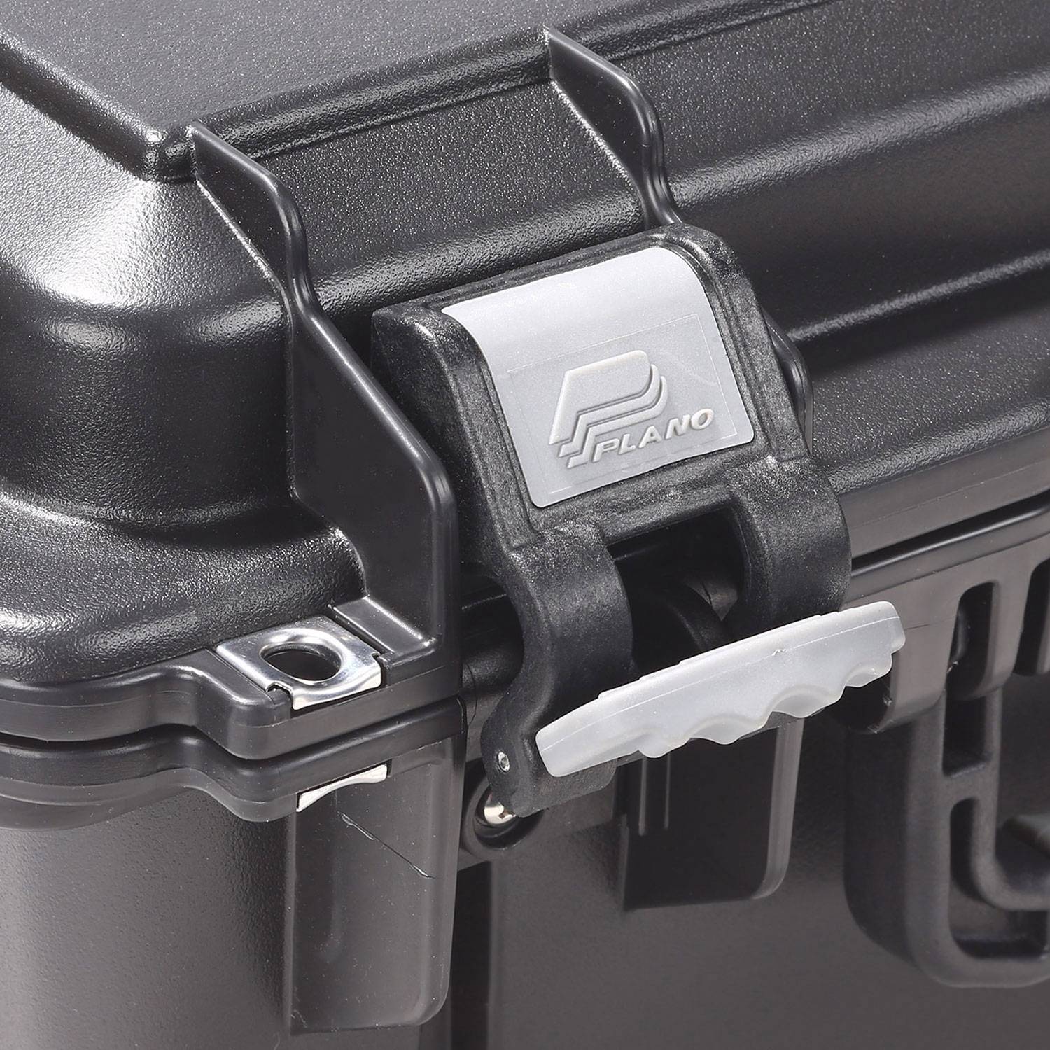 Plano Field Locker MilSpec Double LongGun Case with Wheels