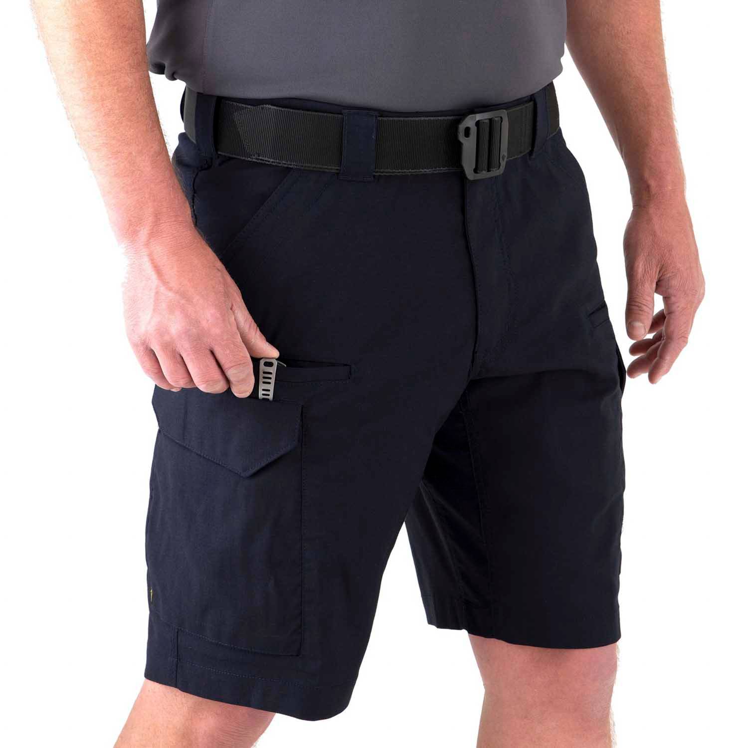 FIRST TACTICAL MEN'S V2 TACTICAL SHORTS